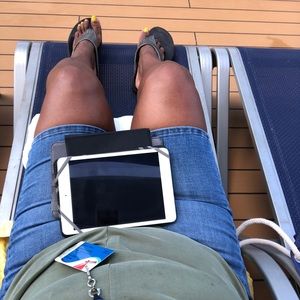 Meet your Posher, Sharon